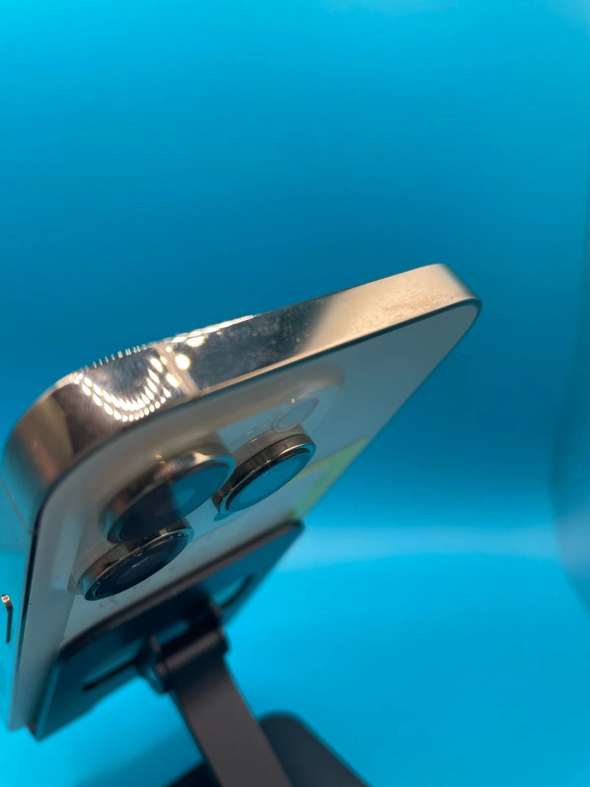 Apple iPhone 14 Pro - 128 GB - Gold (Unlocked)